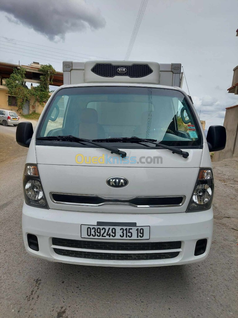 Kia K2700 frigo 2015