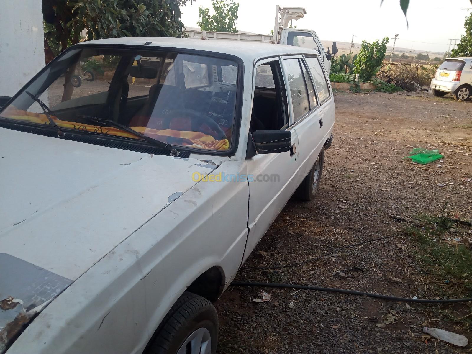 Peugeot 305 1986 305