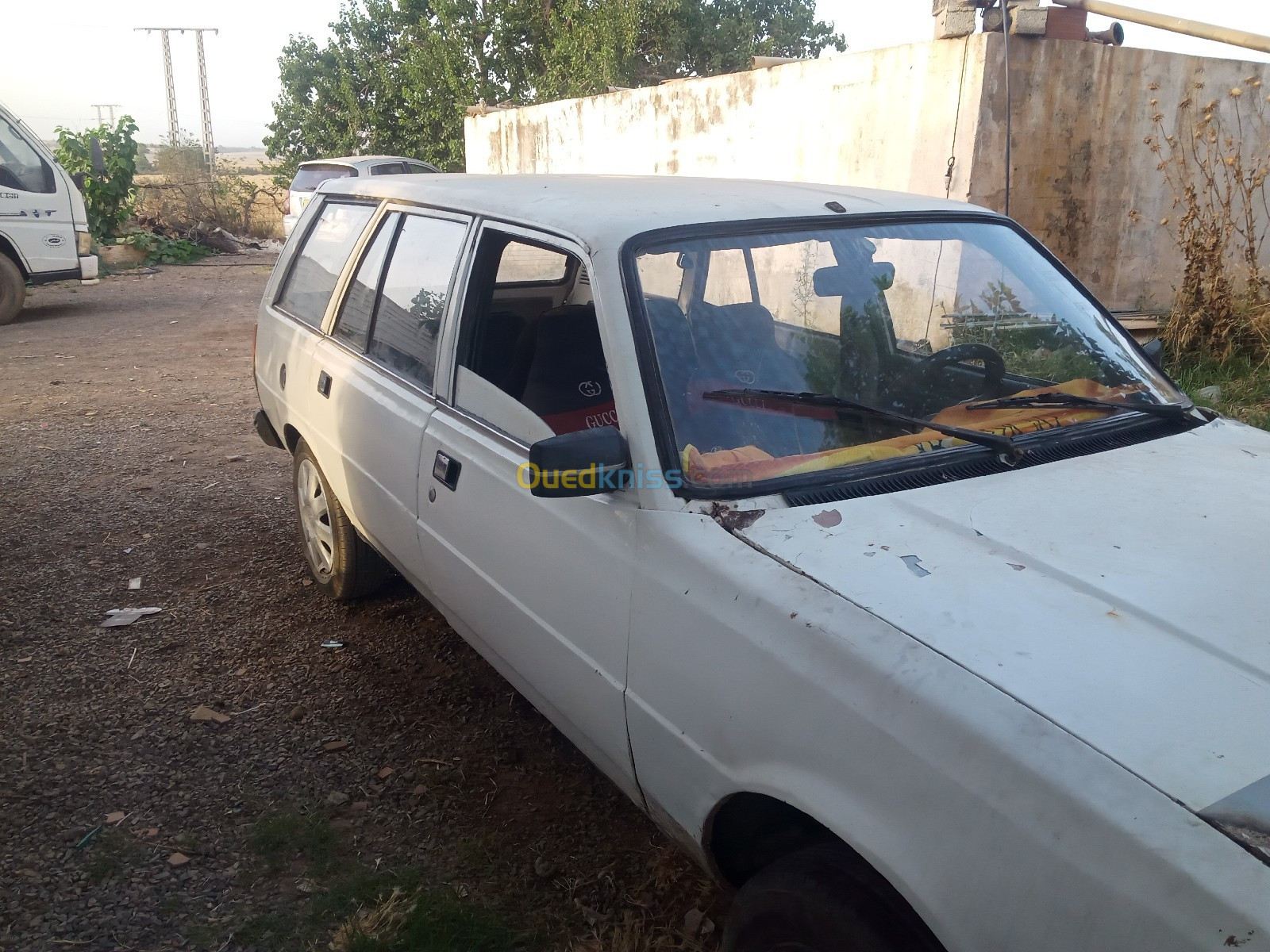 Peugeot 305 1986 305