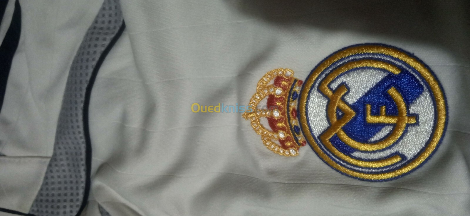 Maillot de foot Real Madrid d'origine 