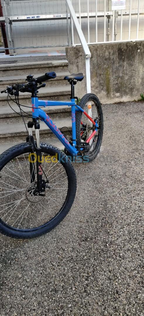 Vélo VTT 