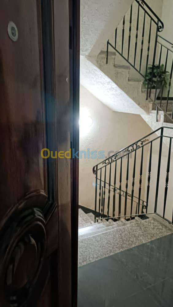 Location Appartement F3 Alger Draria