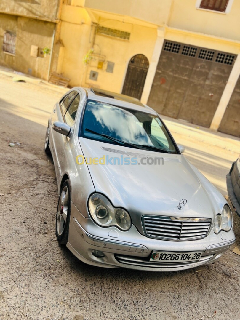 Mercedes Classe C 2004 C220