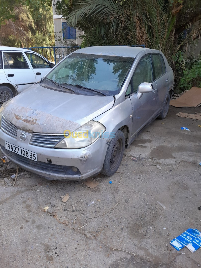 Nissan Tiida 5 portes 2008 