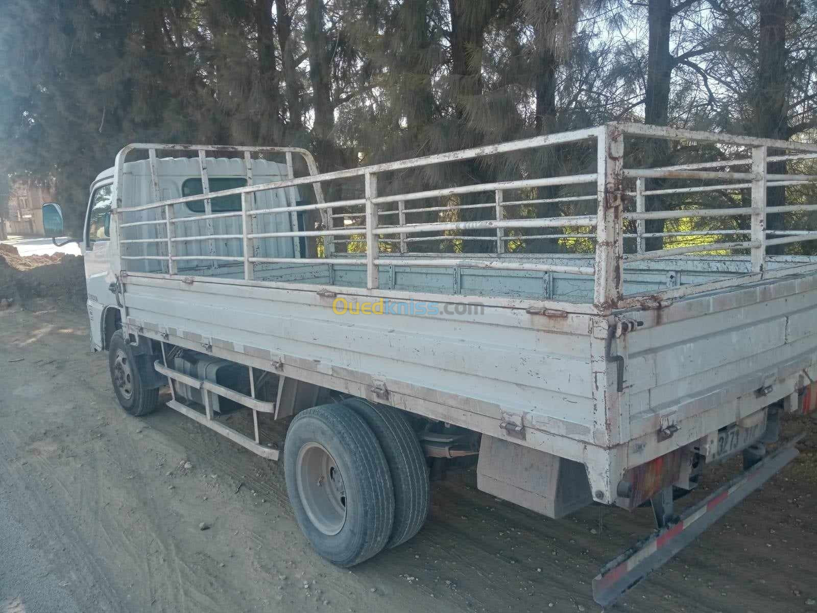 Location très belle camion avec chauffeur 