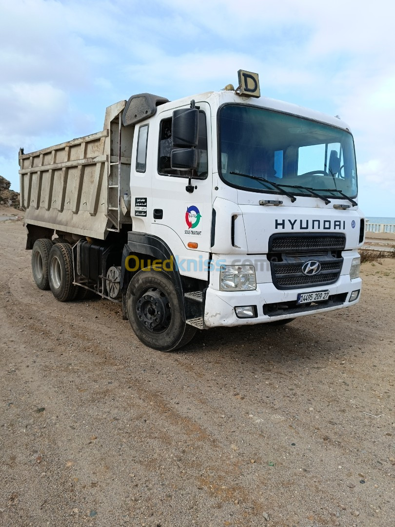 HYUNDRI 15 TON 2009