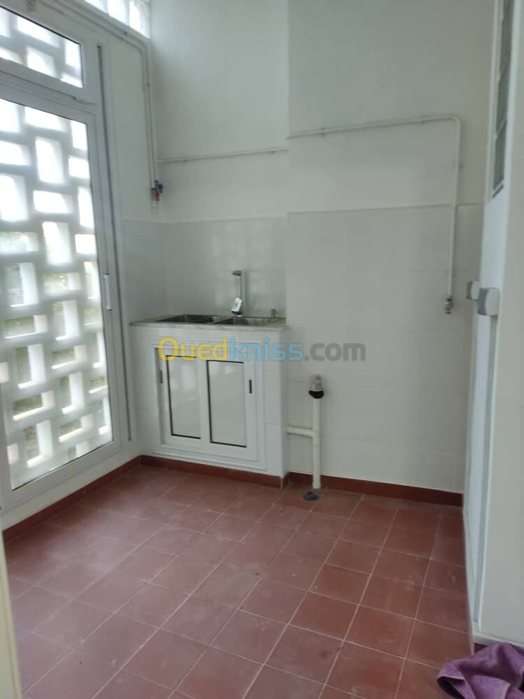 Location Appartement F3 Alger Hydra