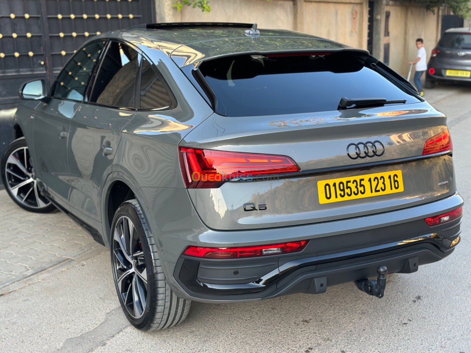 Audi Q5 2023 S line black édition