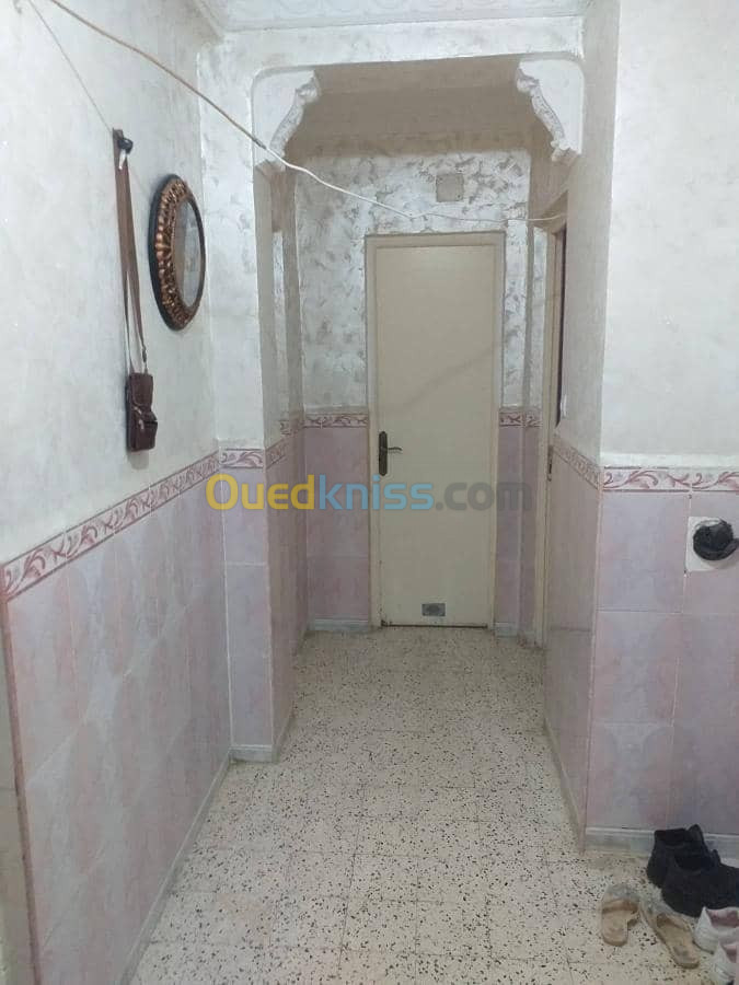 Location Appartement F3 Blida Soumaa