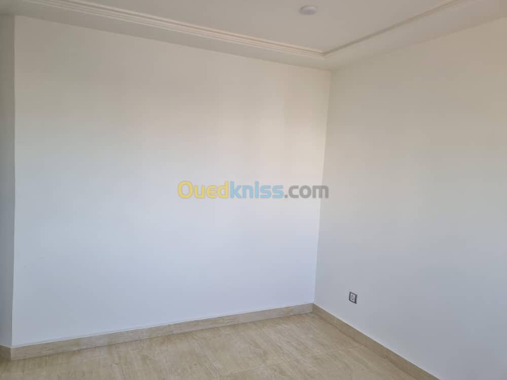 Location Appartement F4 Alger Hydra