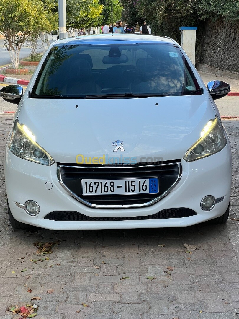 Peugeot 208 2015 Allure