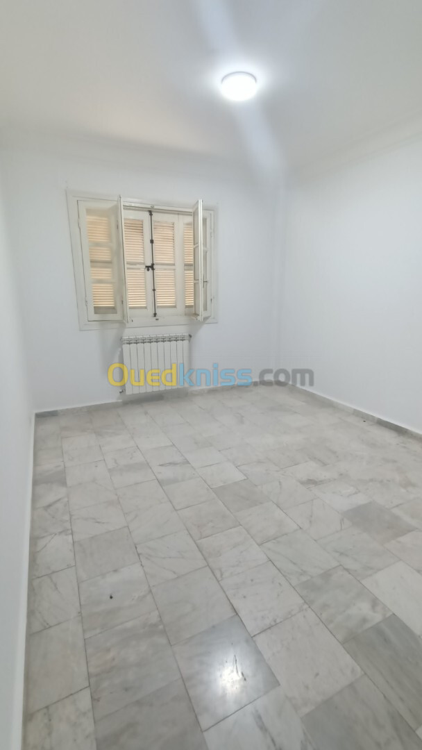 Location Appartement F4 Alger Said hamdine