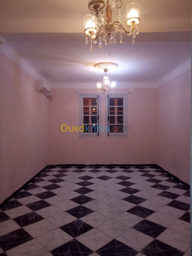 Location Appartement F4 Biskra Biskra