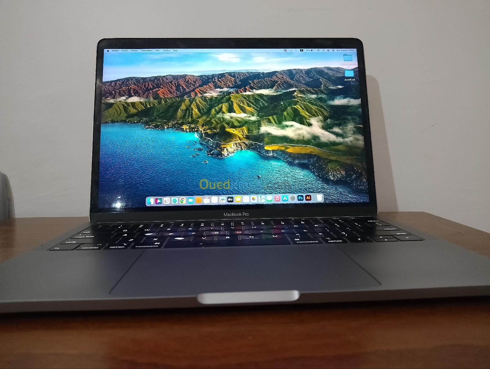 MacBook pro touch bar 2018