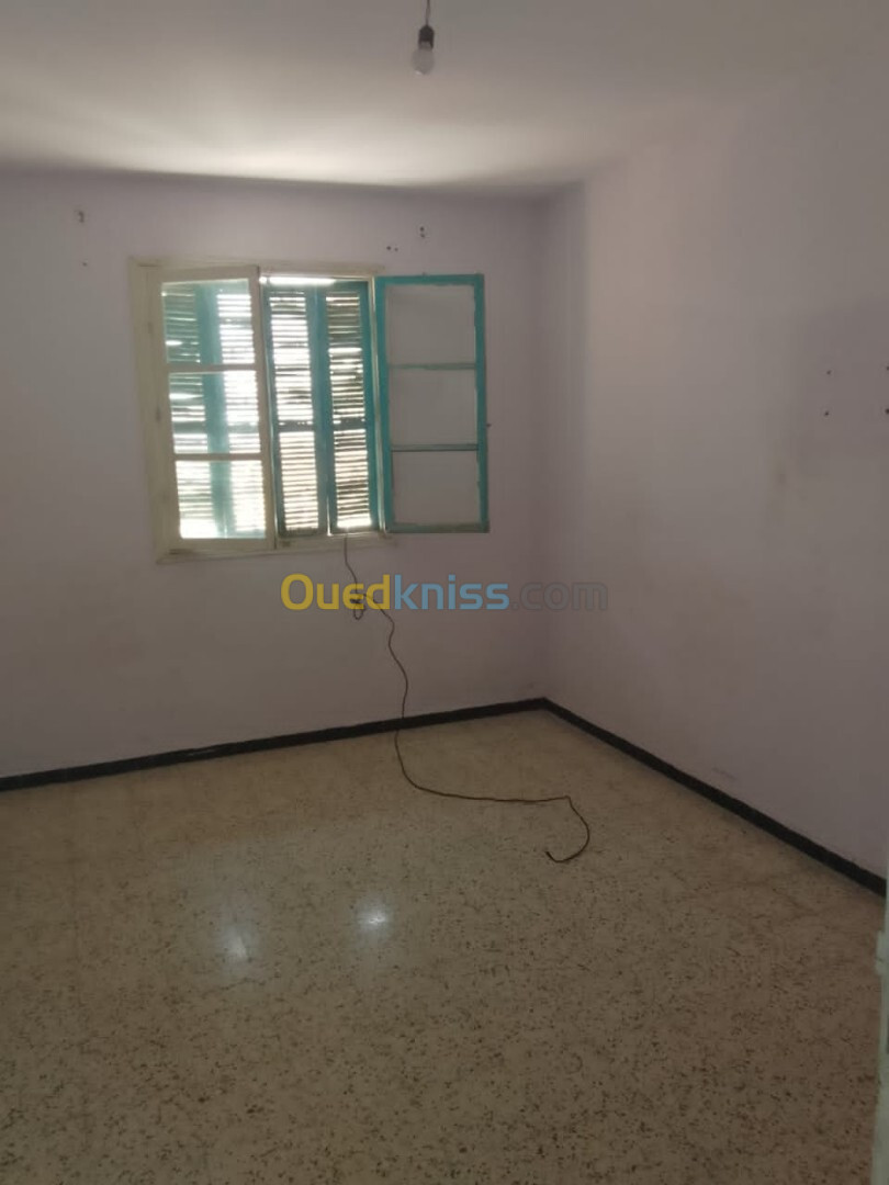 Location Appartement F4 Alger Les eucalyptus