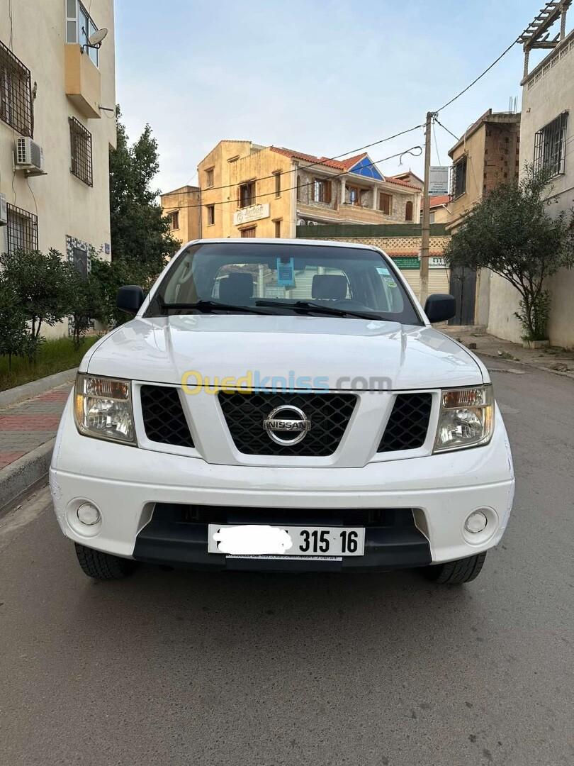 Nissan Navara 2015 Elegance 4x4