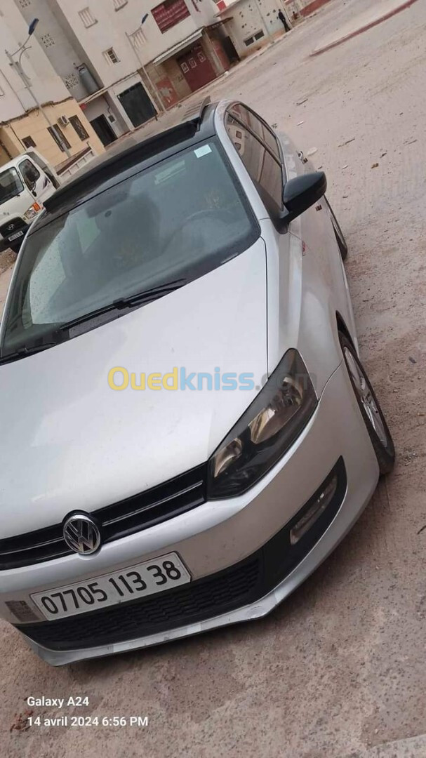 Volkswagen Polo 2013 Silver