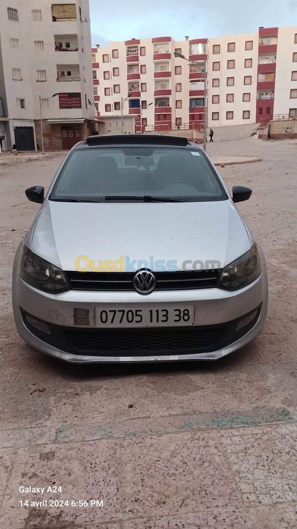 Volkswagen Polo 2013 Silver