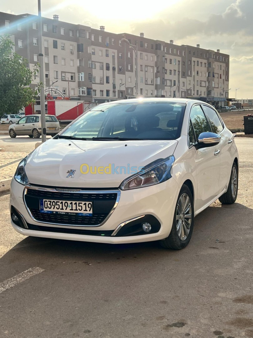 Peugeot 208 2015 Allure Facelift