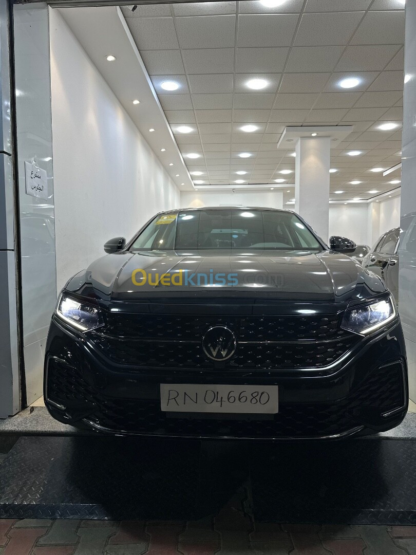 Volkswagen Passat 2024 Carat