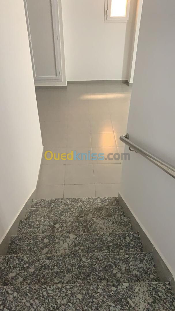 Vente Appartement F4 Alger Bordj el bahri