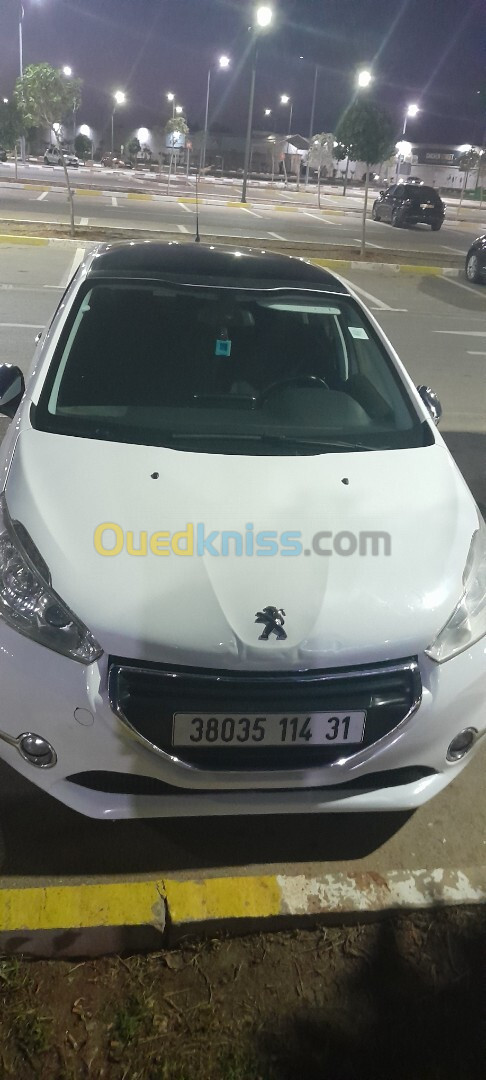 Peugeot 208 2014 Allure