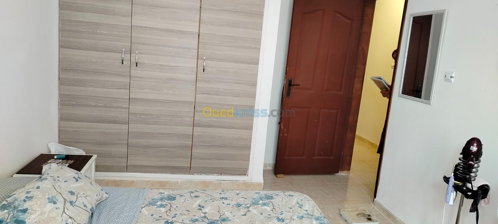 Location vacances Appartement F3 Mostaganem Stidia