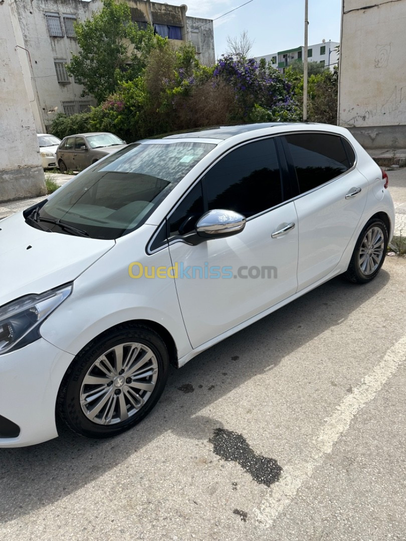 Peugeot 208 2019 Allure Facelift