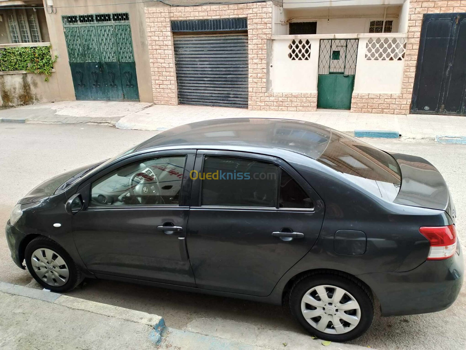 Toyota Yaris 2010 Sedan