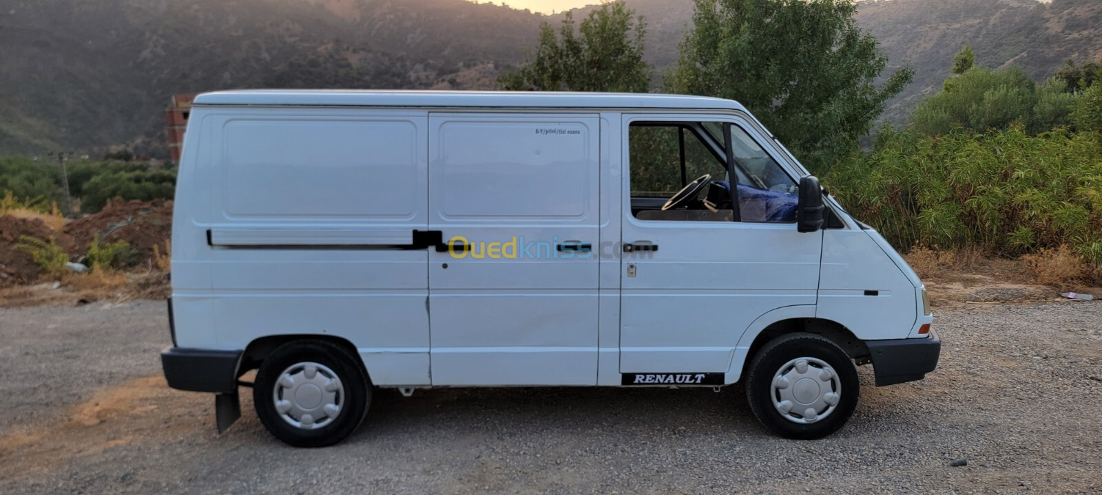 Renault trafic 2000 blanc