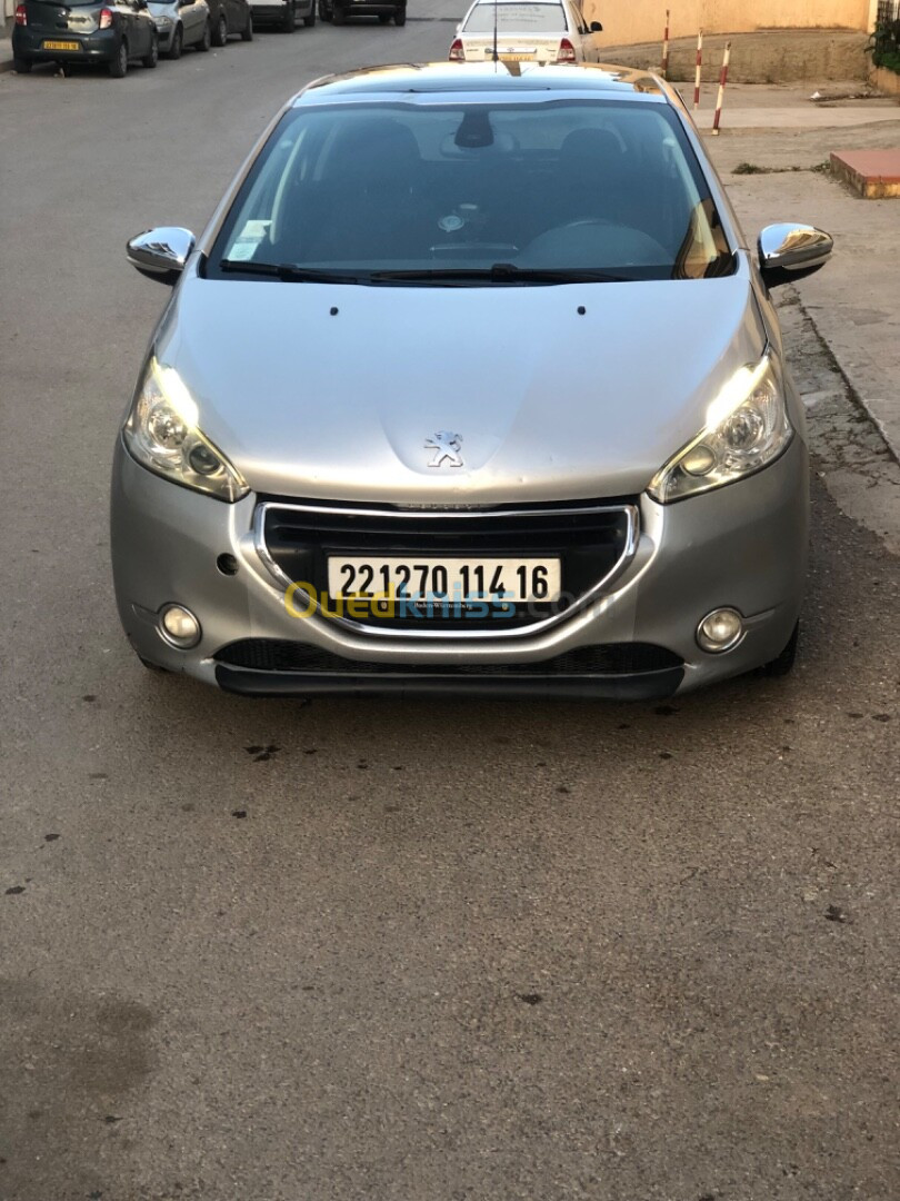 Peugeot 208 2014 Allure