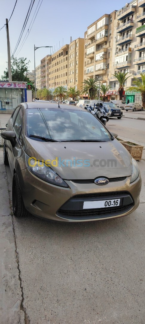 Ford Fiesta 2015 Trend