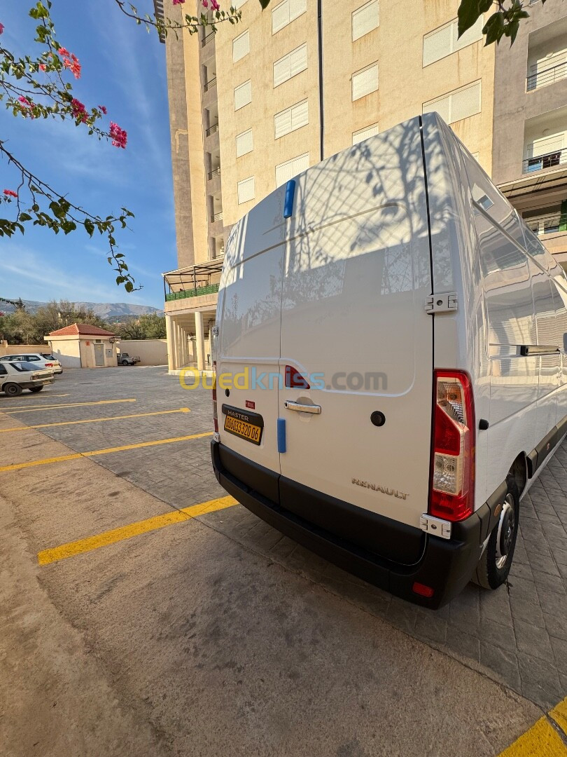 Renault Master 2020