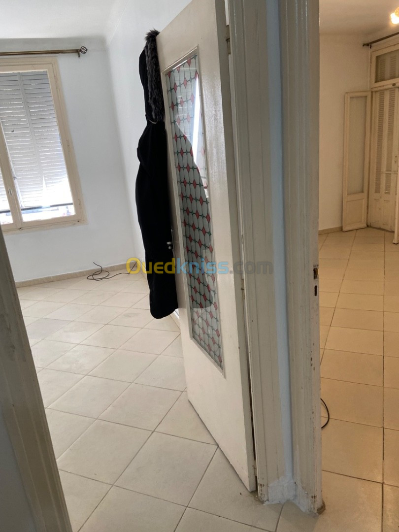 Location Appartement F4 Alger El mouradia