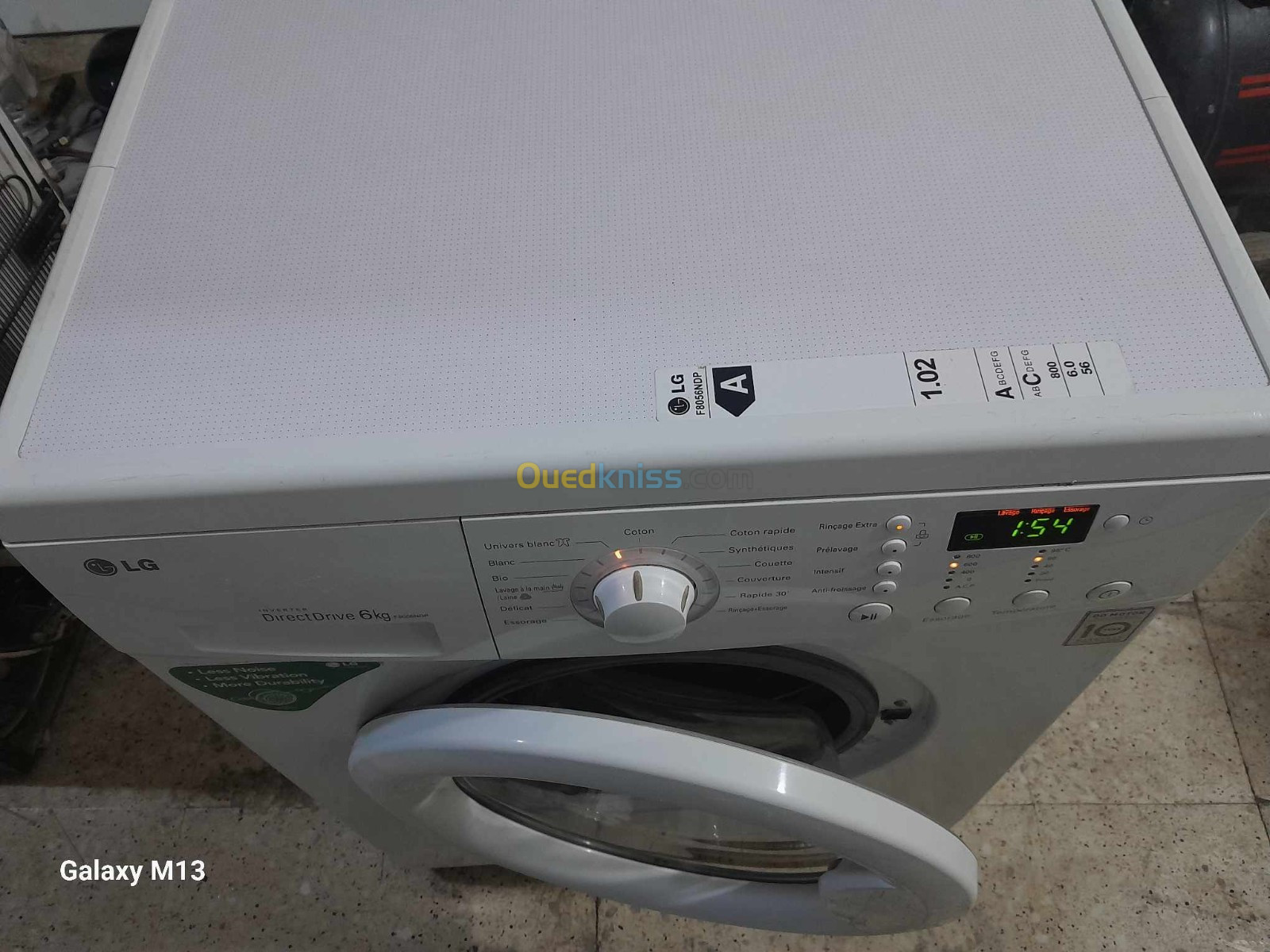 غسالة ملابس LG 6kg Direct Drive نظيفة بزاف