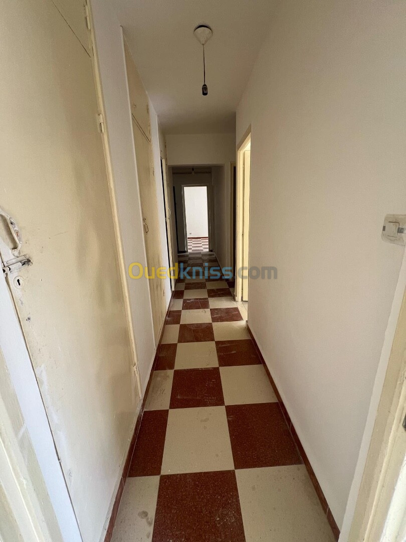 Location Appartement F3 Alger El achour