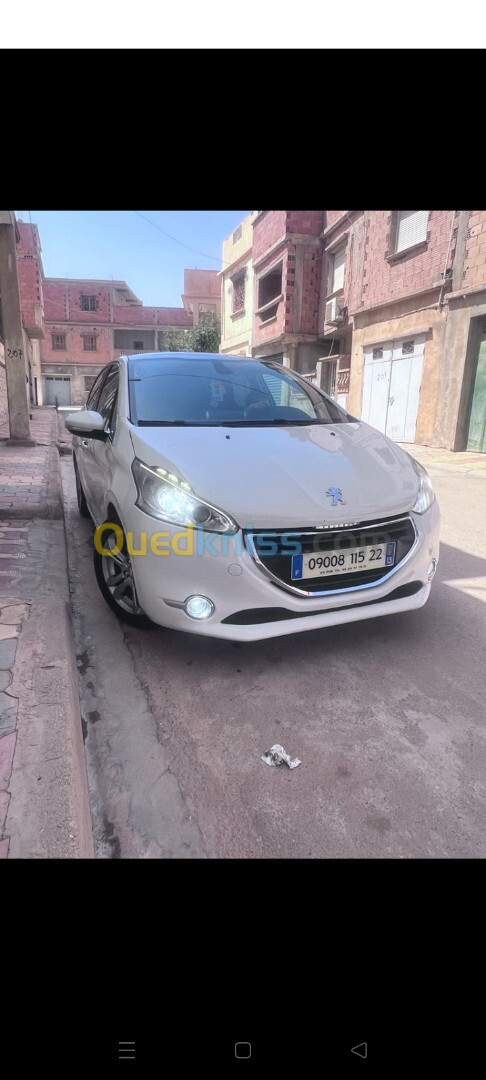 Peugeot 208 2015 Allure