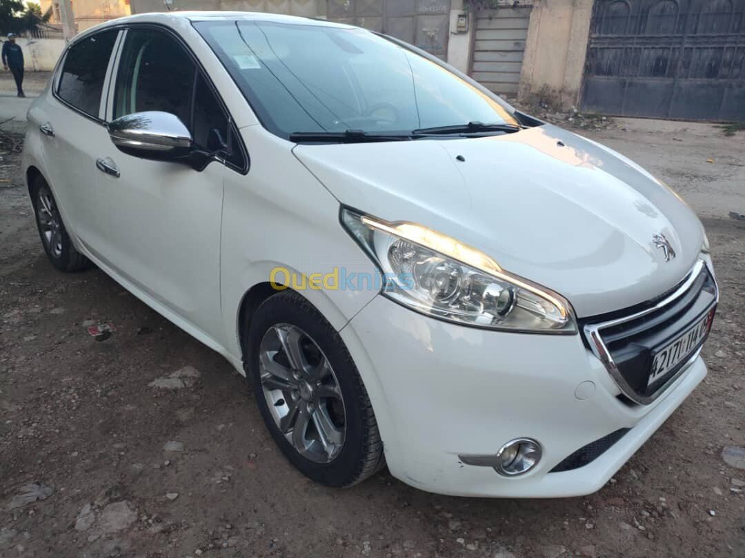 Peugeot 208 2014 Allure