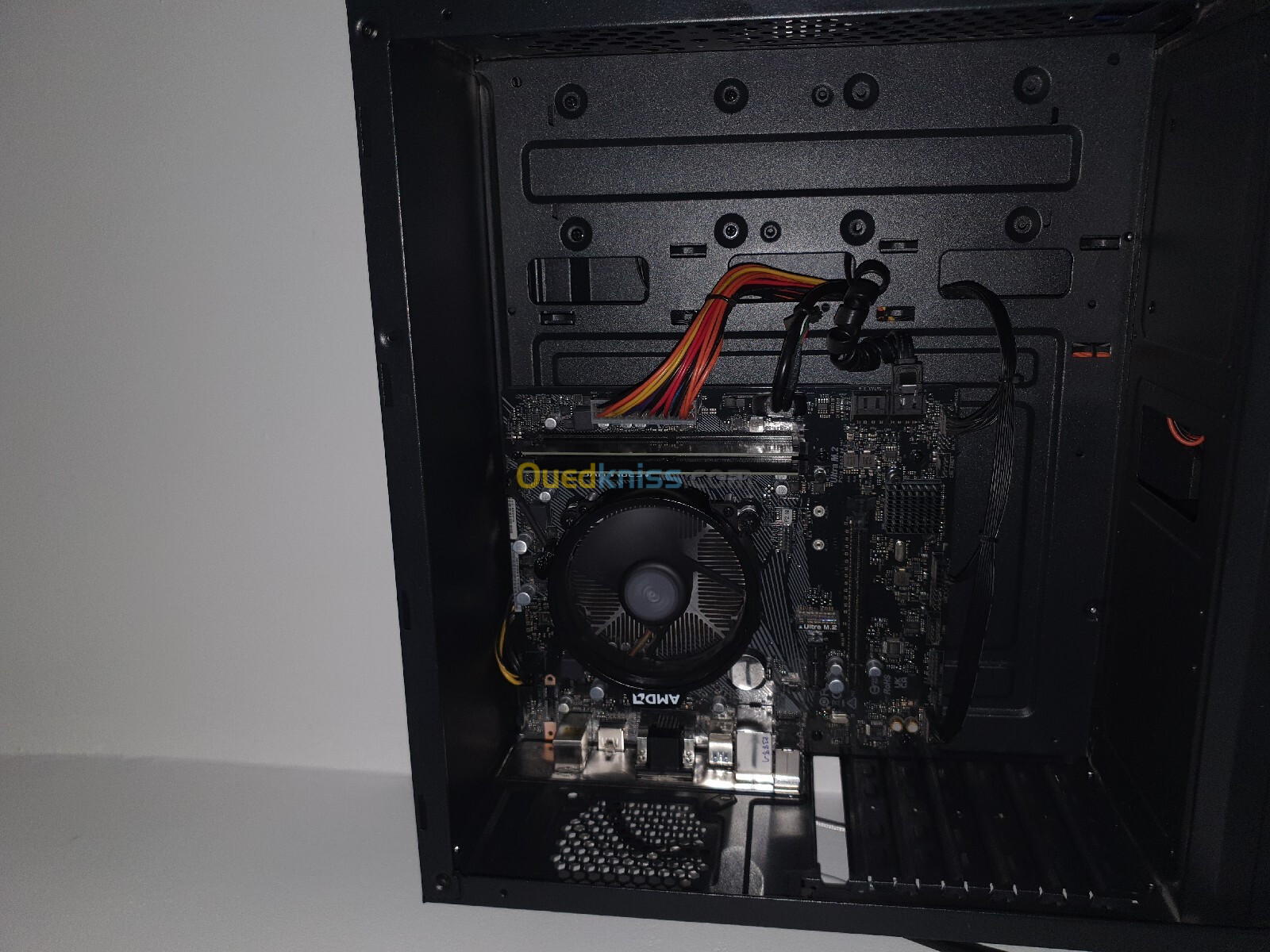  À vendre : SETUP Ryzen 5 4600G! PRIX IMBATTABLE!  