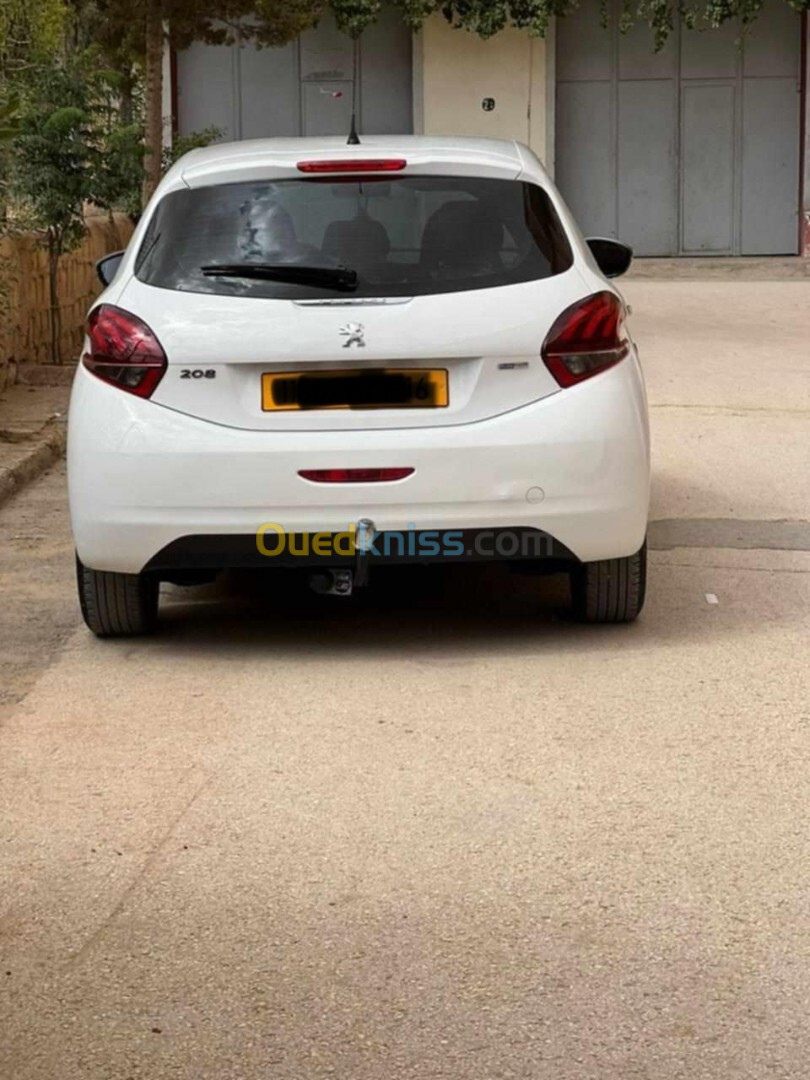 Peugeot 208 2016 208