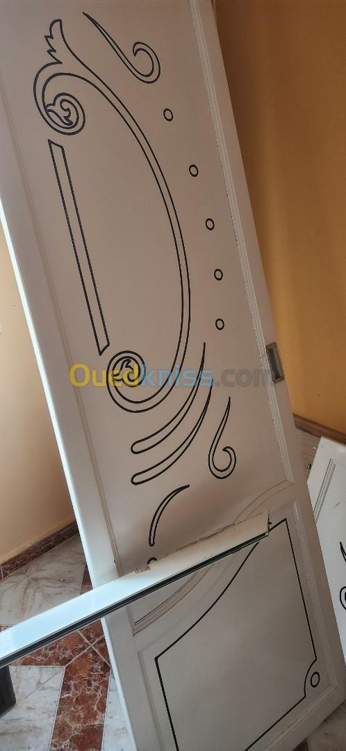 Armoire 6 portes + coiffeuse + baignoire 