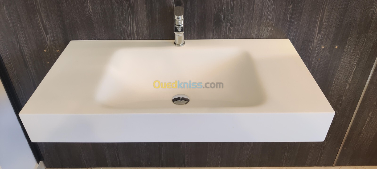 Vente en gros / Lavabo en solid surface ( Corian et Krion)