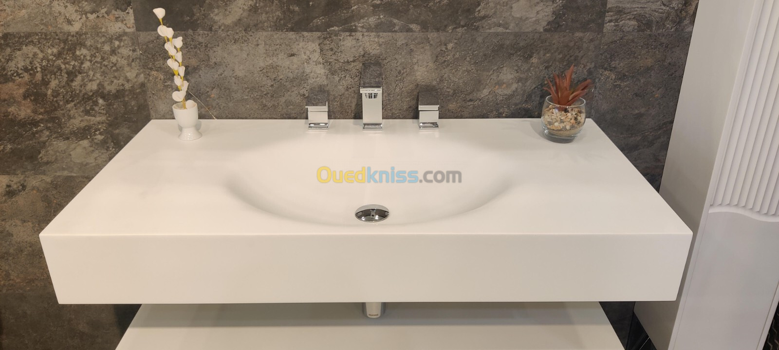 Vente en gros / Lavabo en solid surface ( Corian et Krion)