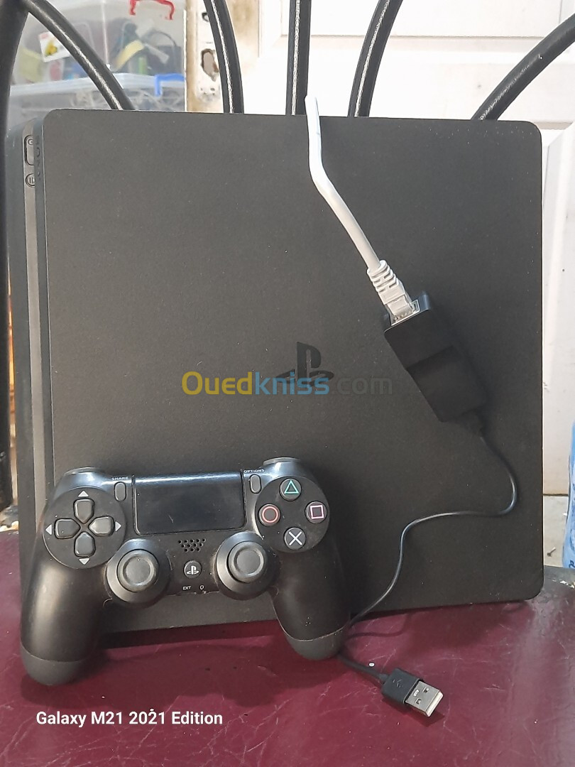 Ps4 slim500GB  flashé 11.00