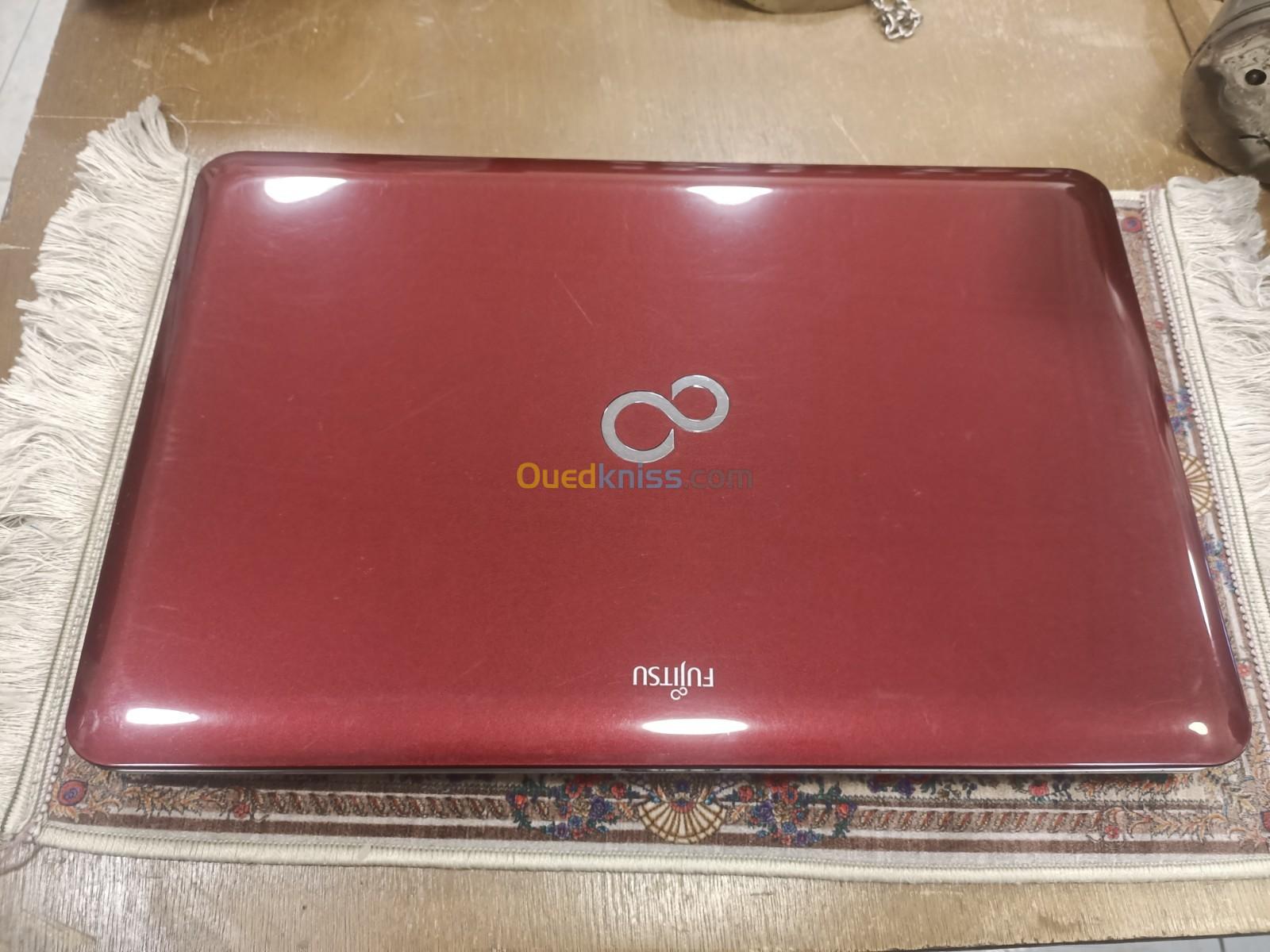 Laptop Fujitsu AH 531