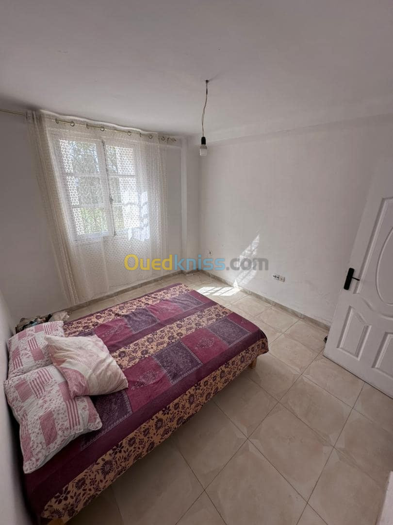 Location vacances Appartement F3 Tipaza Larhat