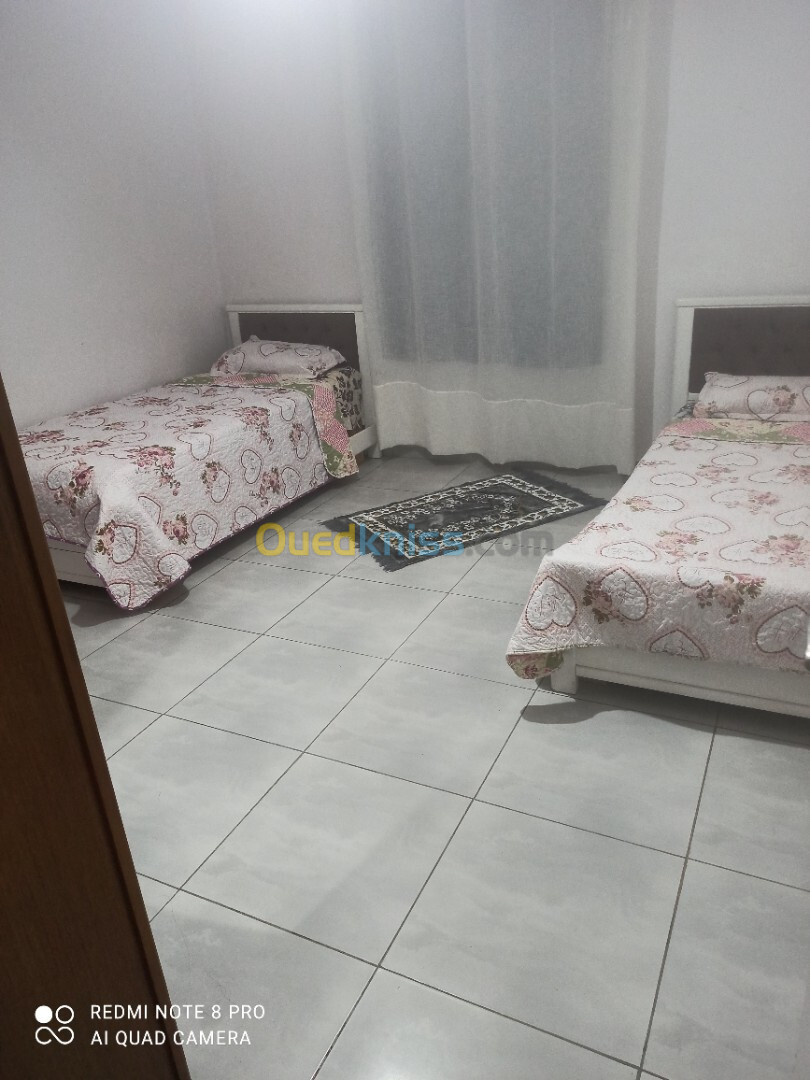 Location vacances Appartement F3 Alger Ain naadja