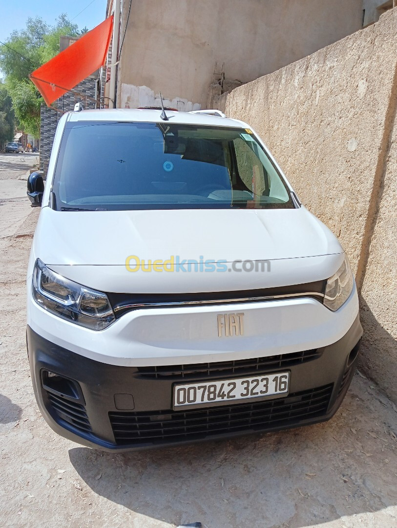 Fiat Professional Doblo 2023 Italien