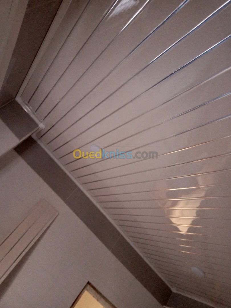 Montage plafond PVC 