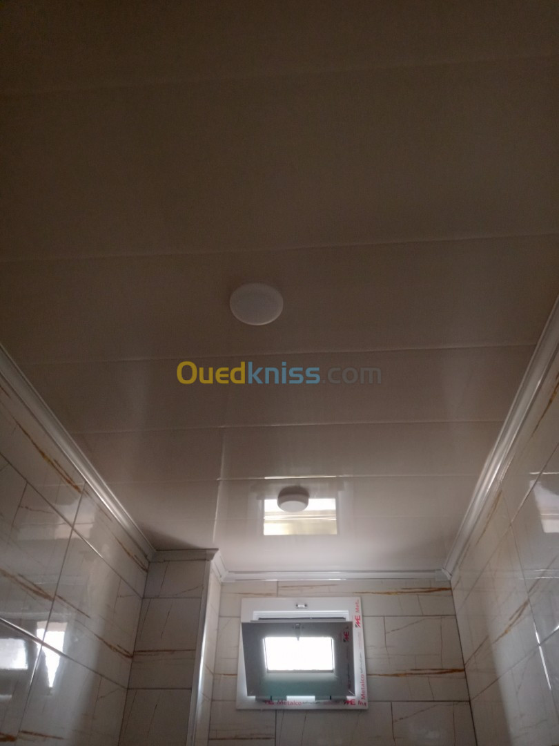 Montage plafond PVC 